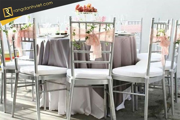 Cho thuê bàn ghế thành phố hồ chí minh